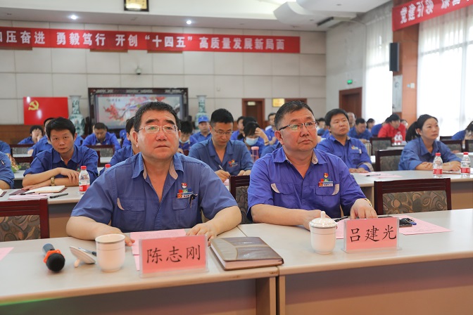 精彩震撼！聽(tīng)一場(chǎng)穿越百年黨史的演講