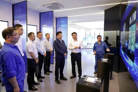 打造向上向前第一象限生力軍 錘煉甘于做人做事作難、受苦受累受屈的企業家隊伍——河南投資集團黨委書記、董事長劉新勇蒞臨安彩高科開展主題教育調研